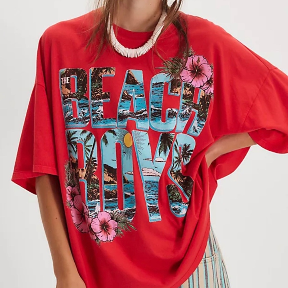 LIKE NEW Daydreamer LA OS Oversized Tee, Beach Boys